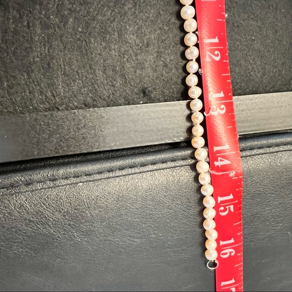 Fresh water pink pearl necklace and bracelet 150$ - Picture 5 of 5